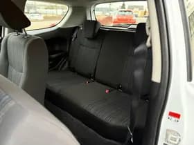 Suzuki Swift thumbnail 17