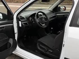 Suzuki Swift thumbnail 8