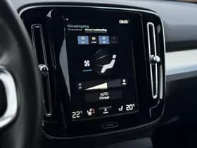 Volvo XC40 thumbnail 22