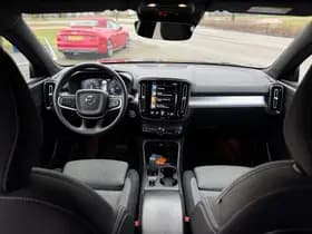 Volvo XC40 thumbnail 10