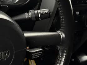 Jeep Wrangler thumbnail 12