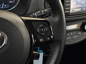 Toyota Yaris thumbnail 15