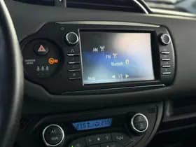 Toyota Yaris thumbnail 17