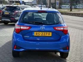 Toyota Yaris thumbnail 4