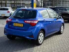 Toyota Yaris thumbnail 5