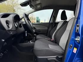 Toyota Yaris thumbnail 8