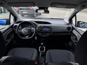 Toyota Yaris thumbnail 9