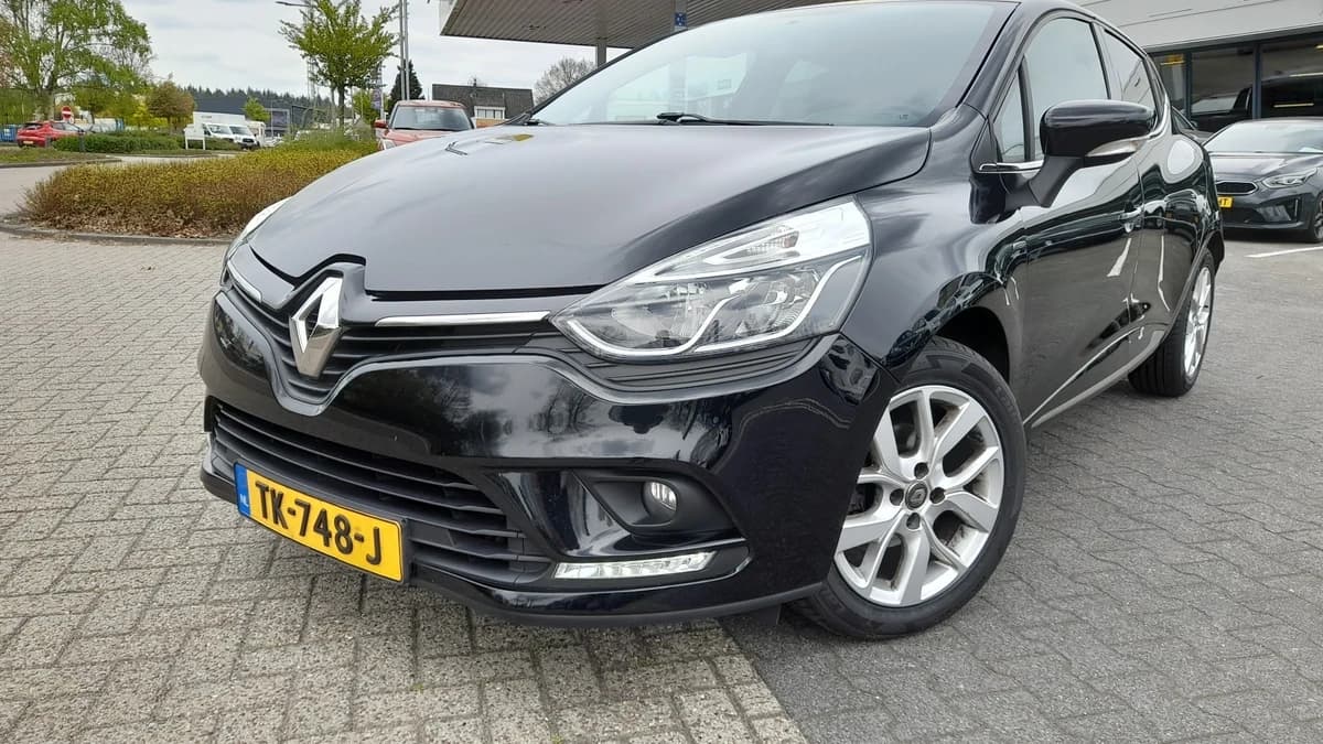 Renault Clio — foto 1