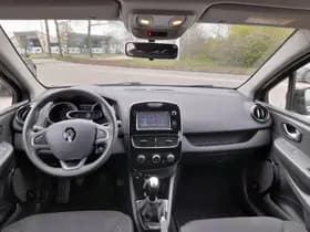 Renault Clio thumbnail 14