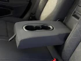 Volkswagen Golf thumbnail 36