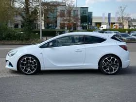 Opel Astra thumbnail 2
