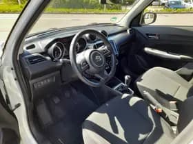 Suzuki Swift thumbnail 2