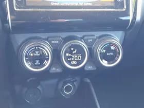 Suzuki Swift thumbnail 15