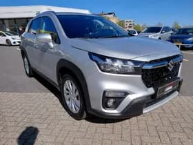 Suzuki S-CROSS thumbnail 11