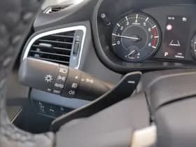 Suzuki S-CROSS thumbnail 20