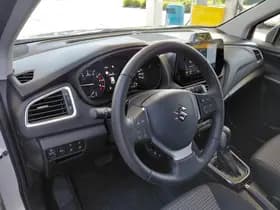 Suzuki S-CROSS thumbnail 5