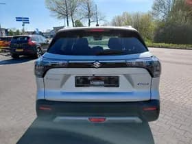 Suzuki S-CROSS thumbnail 8