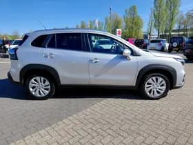 Suzuki S-CROSS thumbnail 10