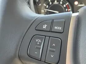 Suzuki S-CROSS thumbnail 13