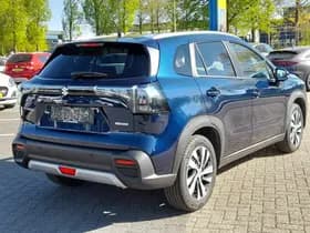 Suzuki S-CROSS thumbnail 5