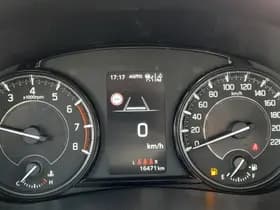 Suzuki S-CROSS thumbnail 9