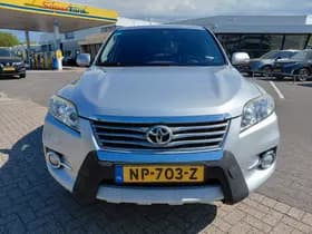 Toyota RAV4 thumbnail 5