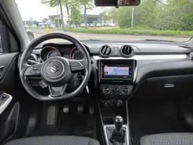 Suzuki Swift thumbnail 3