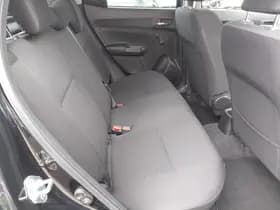 Suzuki Swift thumbnail 8
