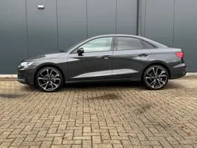 Audi A3 Limousine 30 TFSI Automaat * Carplay * Optiek Zwart * Parkeersensoren * thumbnail 8