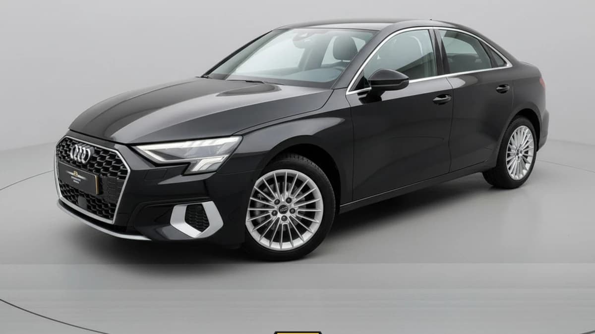 Audi A3 Limousine 30 TFSI Advanced edition * Navigatie * Parkeersensoren * Sportstoelen * Cruise Control * — foto 1