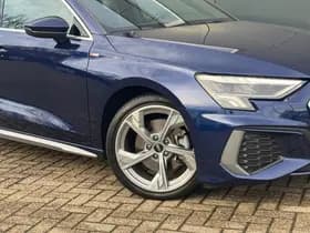 Audi A3 Sportback 30 TFSI S-line edition * Navigatie * Parkeersensoren * Audi Sound * thumbnail 33