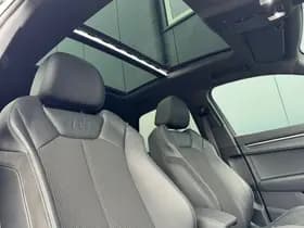 Audi Q3 35 TFSI S Line Edition * Panorama * Trekhaak * Stoelverwarming * Camera * thumbnail 6