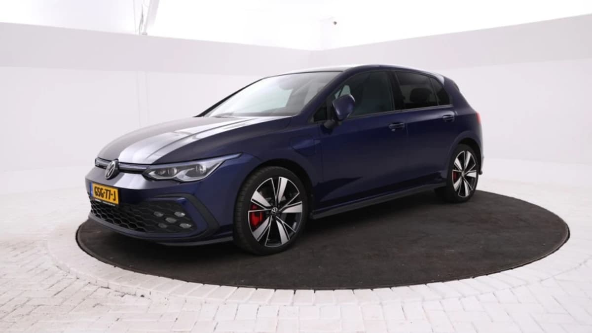 Volkswagen Golf — foto 1