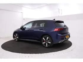 Volkswagen Golf thumbnail 2