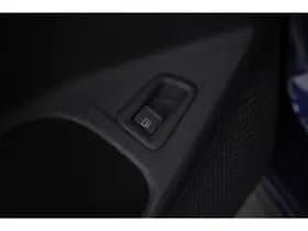 Volkswagen Golf thumbnail 17