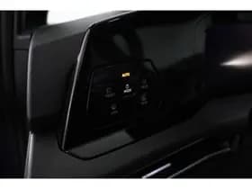 Volkswagen Golf thumbnail 21