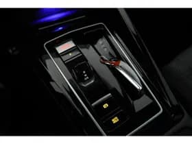 Volkswagen Golf thumbnail 31