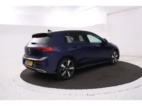 Volkswagen Golf thumbnail 47
