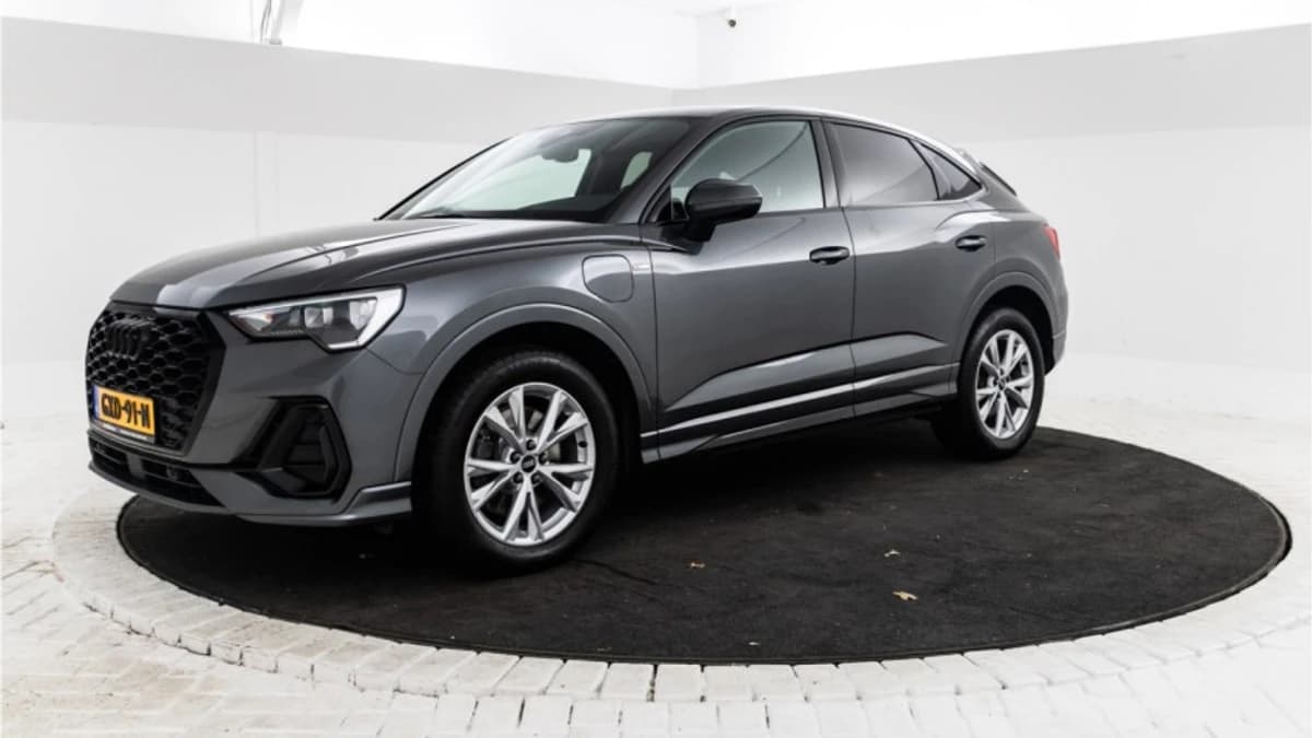 Audi Q3 — foto 1