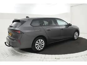 Opel Astra thumbnail 3