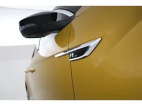 Volkswagen T-Roc thumbnail 11