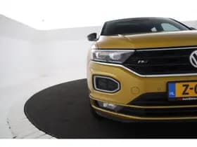 Volkswagen T-Roc thumbnail 6