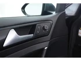 Volkswagen Golf thumbnail 15