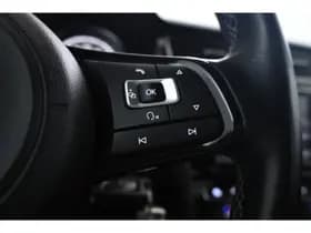 Volkswagen Golf thumbnail 23