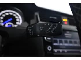 Volkswagen Golf thumbnail 25