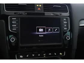 Volkswagen Golf thumbnail 26