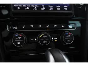 Volkswagen Golf thumbnail 28
