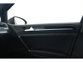 Volkswagen Golf thumbnail 33