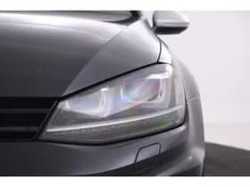 Volkswagen Golf thumbnail 41