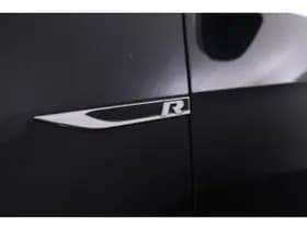 Volkswagen Golf thumbnail 43